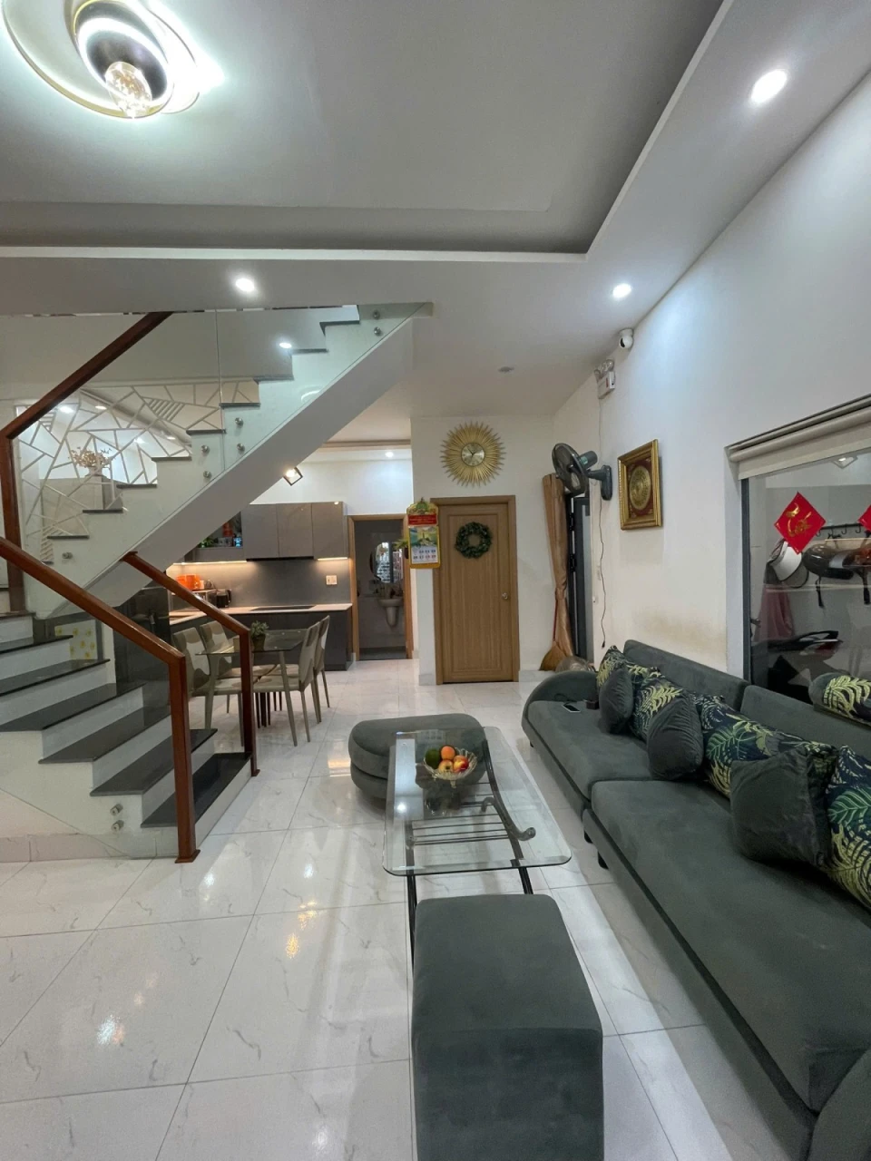 NHÀ 2 TẦNG GẦN CÔNG VIÊN - SIÊU THỊ