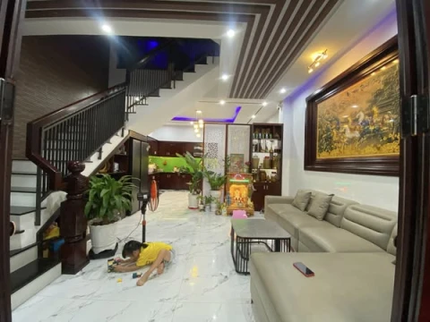 NHÀ ĐÀ NẴNG, ÔNG CẬU NHỜ BÁN DÙM, SỔ HỒNG GIẤY TỜ ĐẦY ĐỦ