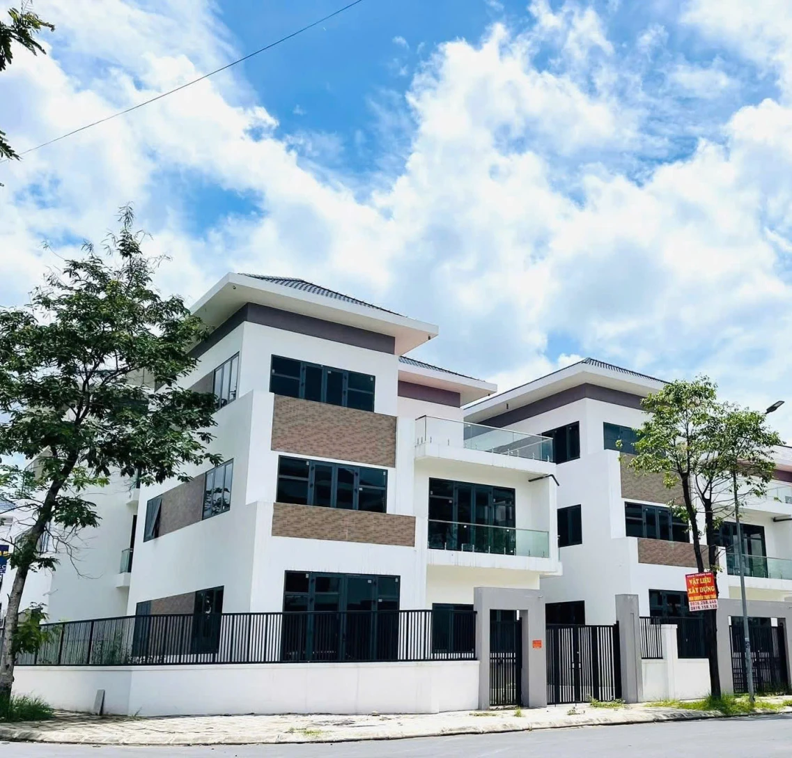 Cường Hoàng Cường Hoàng