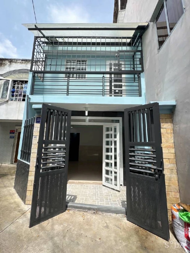 CHỈ HƠN 4 TỶ CÓ NGAY HXH NGAY CHỢ PHÚ LÂM - GẦN 40M2 - 2 TẦNG CHỈ HƠN 4 TỶ CÓ NGAY HXH NGAY CHỢ PHÚ LÂM - GẦN 40M2 - 2 TẦNG