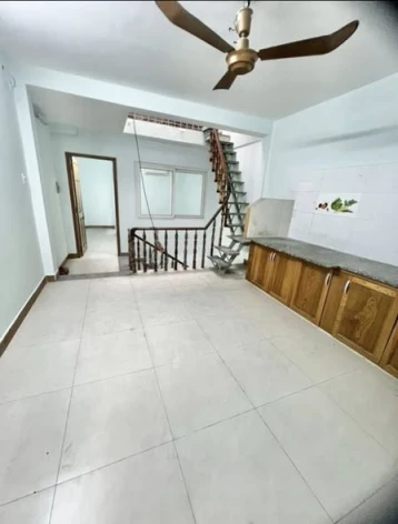HẺM 6M THÔNG XE HƠI ĐẬU CỬA CMT8 Q10 NHỈNH 9 Tỷ  HẺM 6M THÔNG XE HƠI ĐẬU CỬA CMT8 Q10 NHỈNH 9 Tỷ