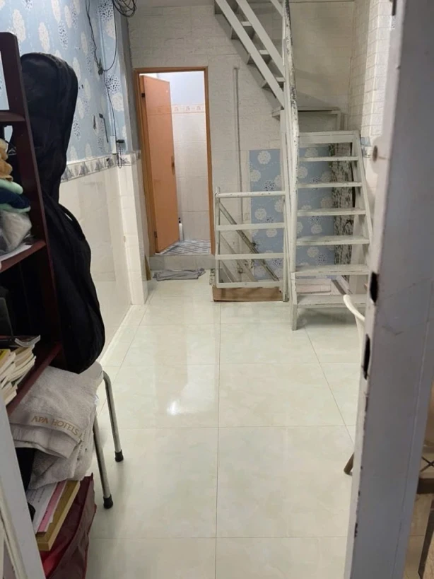 Nhà SHR Trần Văn Quang, 3 tầng, hoàn công đủ hơn 1 tỷ hẻm thông