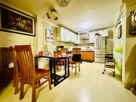 5M RA Ô TÔ, MẶT TIỀN RỘNG NGÕ THẲNG RA PHỐ LÊ DUẨN-TRẦN NHÂN TÔNG.