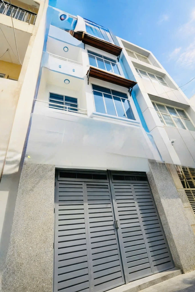 Không Căn Thứ 2 – Nhà Sát Mặt Tiền Tô Hiến Thành, Quận 10, Full Nội Thất Đẹp - 4 tầng - 51m2.