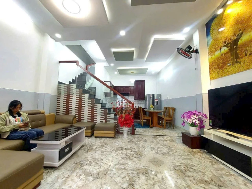 Nhà đẹp Thới An gần Trần Thị Cờ phường Thới An Quận 12 giá tốt