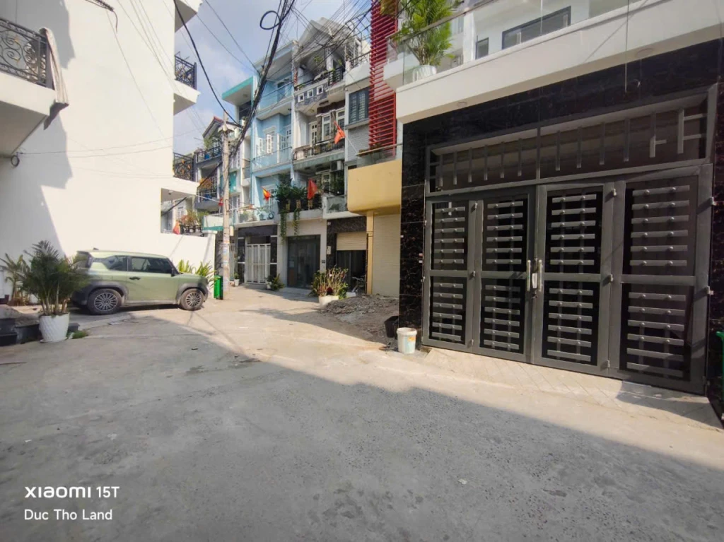 Bán nhà 3 tầng đẹp giá tốt HXH thông Tô Ngọc Vân gần Ngã Tư Ga, 72m2. 3T, 4PN nhỉnh 6Tỷ