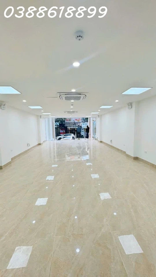 BÁN MẶT PHỐ TÔ VĨNH DIỆN 120Mx8T, MT6M - KINH DOANH SẦM UẤT - DÒNG TIỀN 180TR/TH