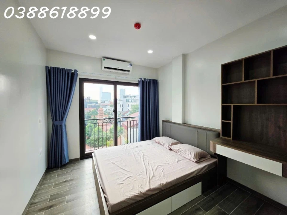 BÁN TOÀ CHDV NGUYỄN VĂN HUYÊN, CẦU GIẤY - 180M2 x 7 TẦNG THANG MÁY - MT 10M - Ô TÔ ĐỖ CỔNG - 30M RA PHỐ - DÒNG TIỀN 2.4 TỶ/NĂM - GIÁ 56 TỶ