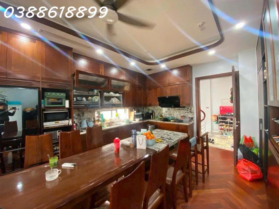 BÁN TÒA MP KV XÃ ĐÀN - DTSD 110Mx9T, MT 6,3M – THANG MÁY - CHO THUÊ 80 TR/TH