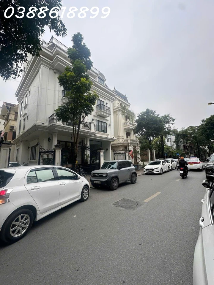 BÁN  BIỆT THỰ SIÊU VIP -MẶT PHỐ DỊCH VỌNG HẬU - 190 M2 x 4T - MẶT TIỀN 14M - KINH DOANH ĐỈNH - VIEW TRƯỜNG HỌC - GẦN CÔNG VIÊN