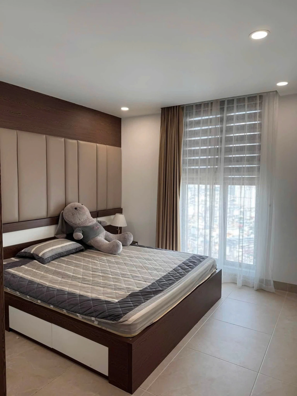 CÒN 1 PHÒNG MASTER TRONG CĂN 3N1K – CENTER POINT LÊ VĂN LƯƠNG