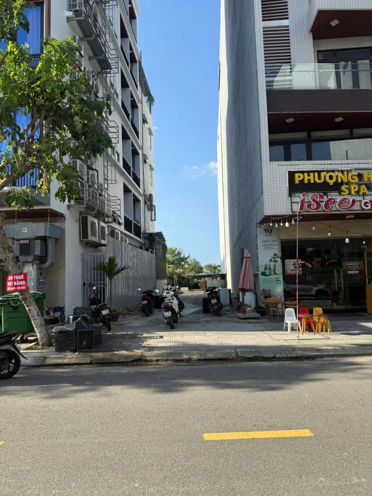 CHO THUÊ ĐẤT NẠI NAM 8 – ĐÀ NẴNG - MẶT BẰNG GẦN 200M2 – SÁT LÔ GÓC - GẦN LOTTE MART - GẦN VÒNG XOAY MẶT TRỜI