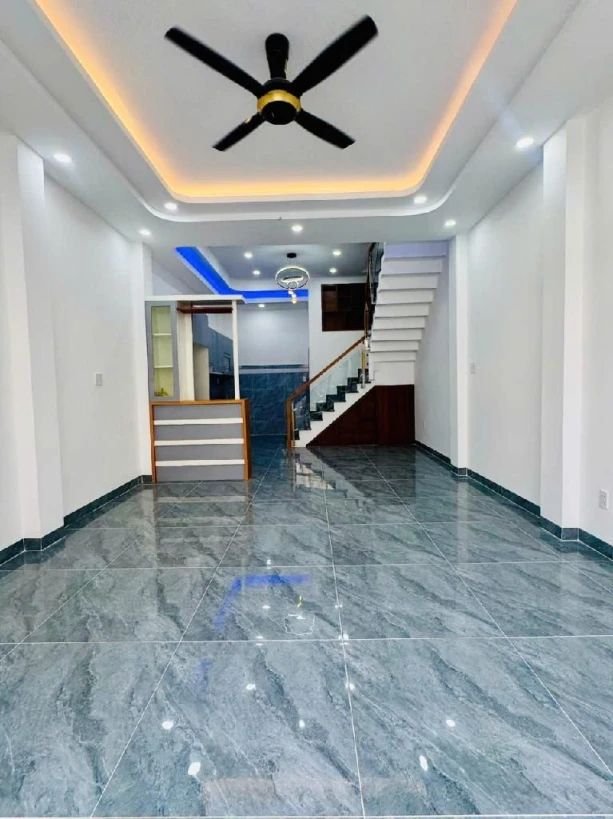 Bán nhà 50m2 * 4 tầng  , HXH đường 8m , Lã Xuân Oai , Long Trường , Q9 , Giá chỉ 6 Tỷ TL