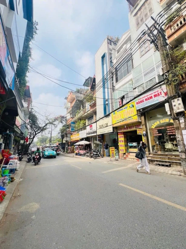 🔥 BÁN NHÀ SẢN PHẨM HIẾM  GẦN CẦU GIẤY NGANG 4M – NHÀ 5 TẦNG – OTO VÀO TẬN NƠI – Dưới 9 TỶ 🔥 📞 LH 09.720.78.667