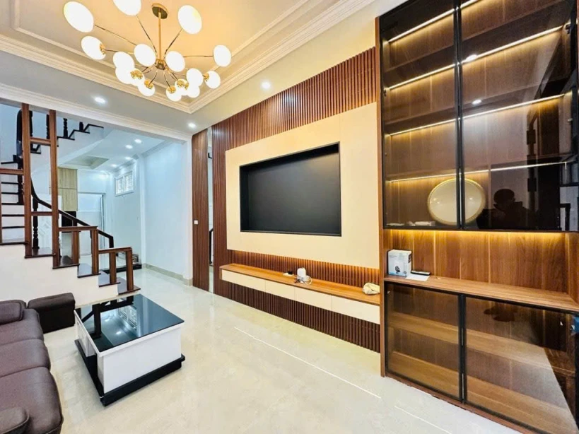 CHÍNH CHỦ BÁN NHÀ NHÀ LÔ GÓC KHU TỐ HỮU – LÊ QUANG ĐẠO – TRỤC LÊ QUANG ĐẠO  NGÕ TRƯỚC SAU THÔNG – Ô TÔ NHỎ ĐỖ CỬA  KHÔNG GIAN SỬ DỤNG LỚN – ĐI LẠI DỄ DÀNG 81 m * 4 Tầng. 12,45 Tỷ. SĐT 0972 078 667