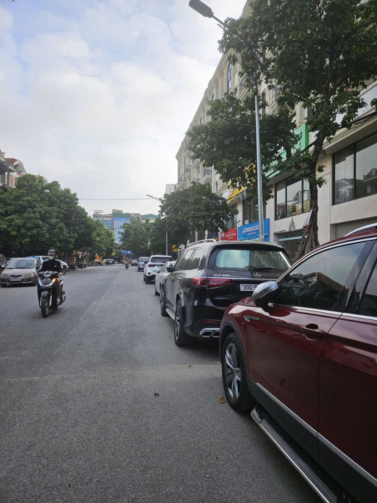 Bán Nhà Ô Tô Vào Nhà Vạn Phúc – sát Tố Hữu, Lê Quang Đạo nối dài – ngõ rộng xe hơi LH 0972 078 667