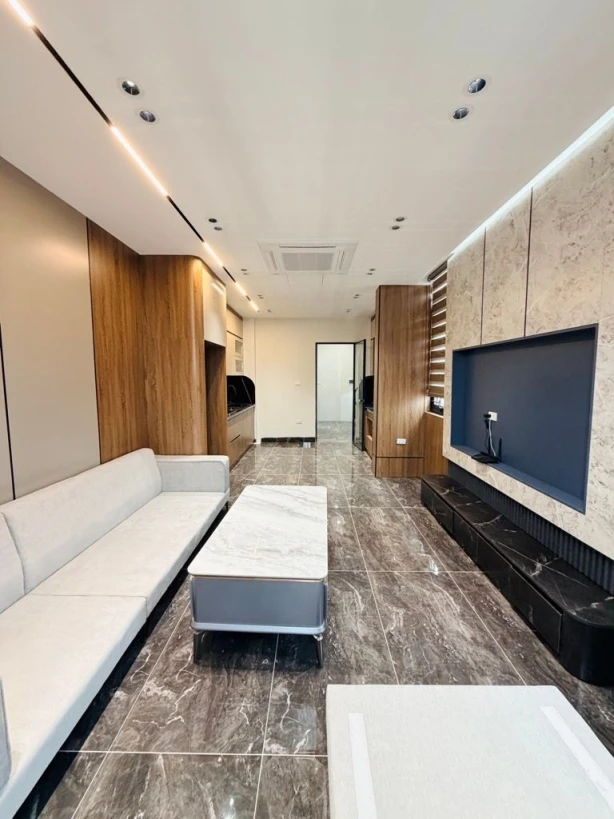 Bán nhà ngõ 193 Bồ Đề oto thông, chỉ hơn 9 tỷ còn tl.