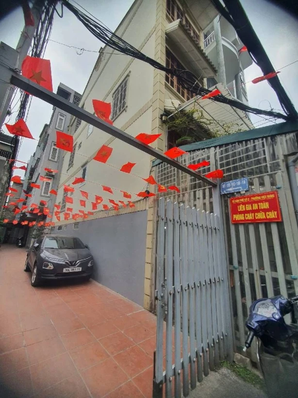 Bán nhà ngõ 80 Hoa Lâm 48m x 4T ngõ thông oto, lô góc chỉ nhỉnh 14 tỷ còn tl