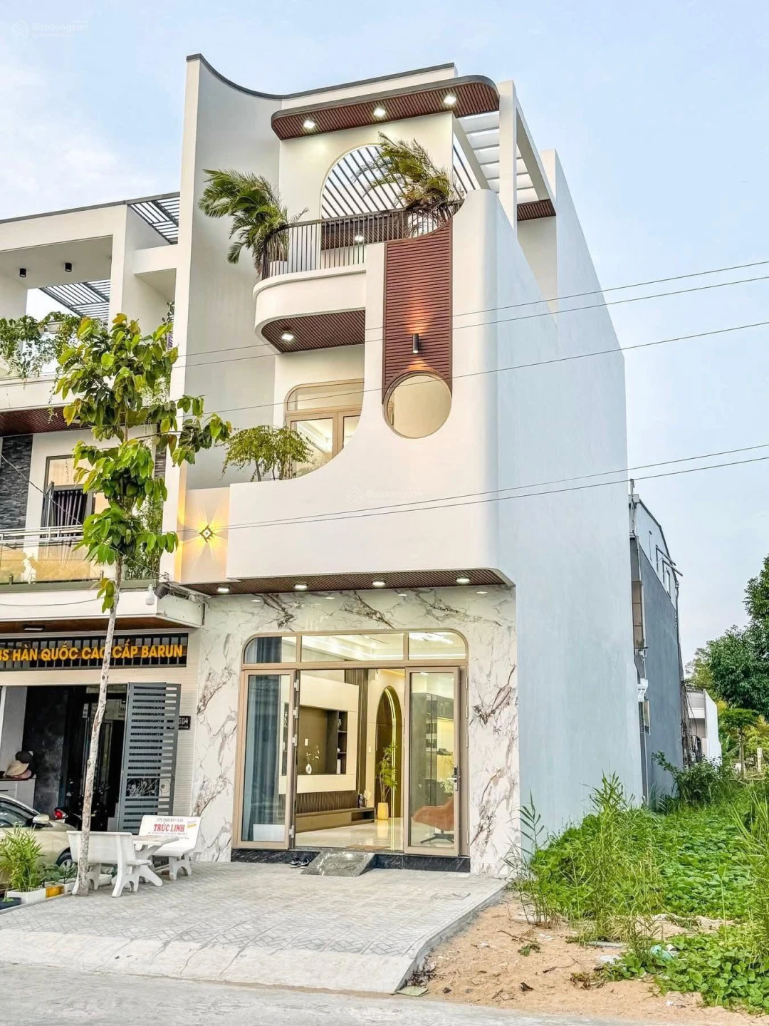 NHÀ PHỐ GIÁ HẺM NHƯNG Ô TÔ VÀO TẬN NƠI – TẶNG NỘI THẤT – TP. THỦ DẦU MỘT