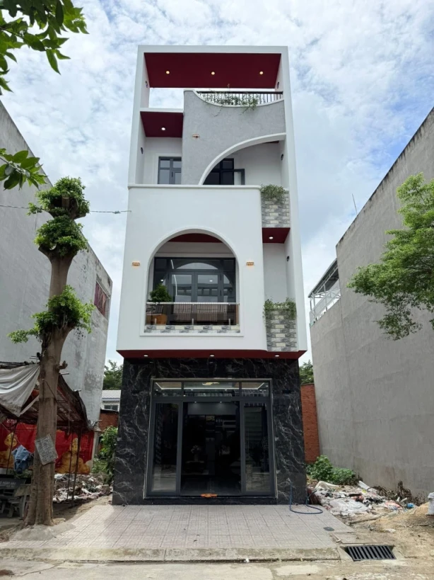 NHÀ MỚI XÂY – 1 TRỆT 2 LẦU – TRUNG TÂM THỦ DẦU MỘT