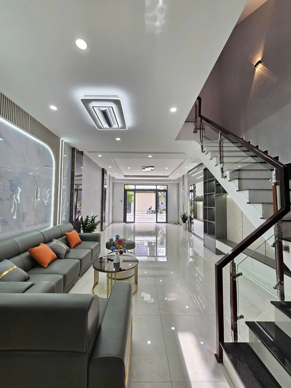 🌟 NHÀ PHỐ MỚI – THIẾT KẾ SANG – ĐƯỜNG BÙI NGỌC THU, TP. THỦ DẦU MỘT