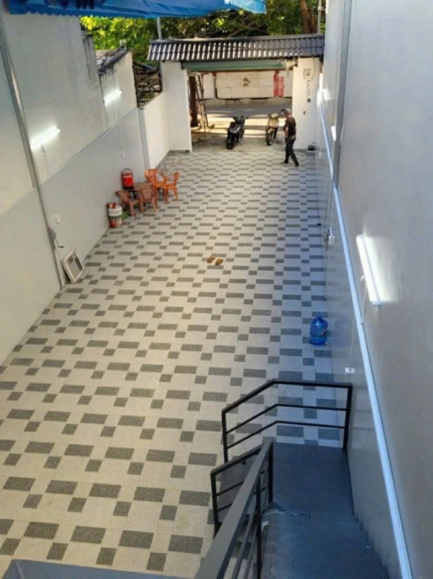 MT LÊ THỊ CHỢ [Q.7] (5 x 28m) . Cách Hùynh Tân Phát 100m. MT đường 10m