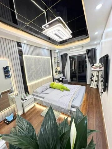 7 Tỷ Oto Vào, Ngõ Kinh Doanh, Chợ Khâm Thiên Hàng Hiếm Vô Cùng ( Ko lỗi )