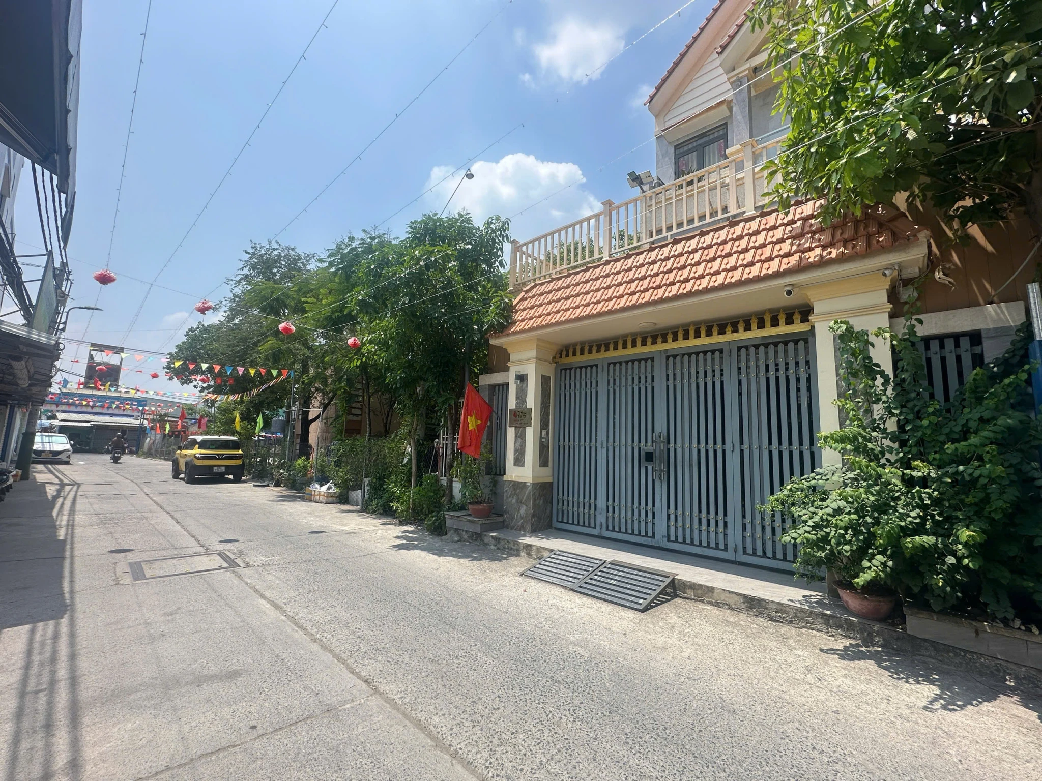 Cần Bán nhà 4 Tầng Trung tâm Quận 7, hẻm xe tải.