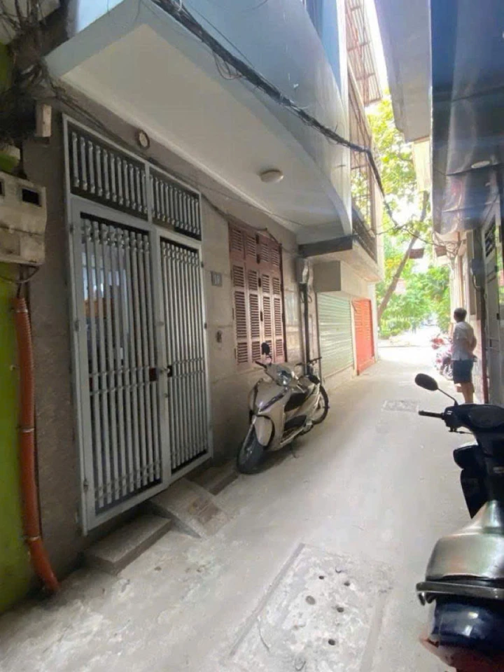 BÁN CĂN HOÀNG CẦU PHÂN LÔ Ô TÔ - HƠN 17 TỶ 46M MT 5.6M 5 TẦNG