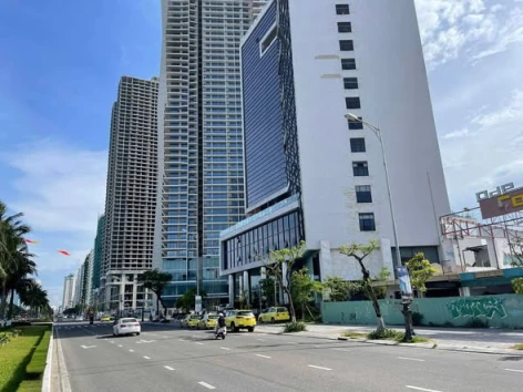 CHUYỂN NHƯỢNG CẶP ĐẤT PHẠM VĂN ĐỒNG, VỊ TRÍ ĐẸP, NGAY BIỂN MỸ KHÊ