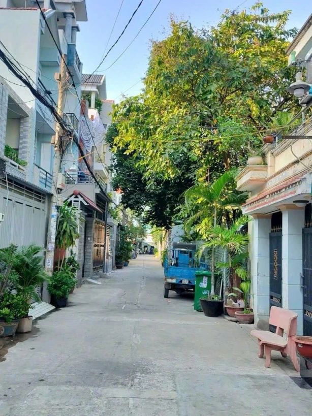 Nhà 5 tầng đẹp không tì vết, Bình Trị Đông, Bình Tân