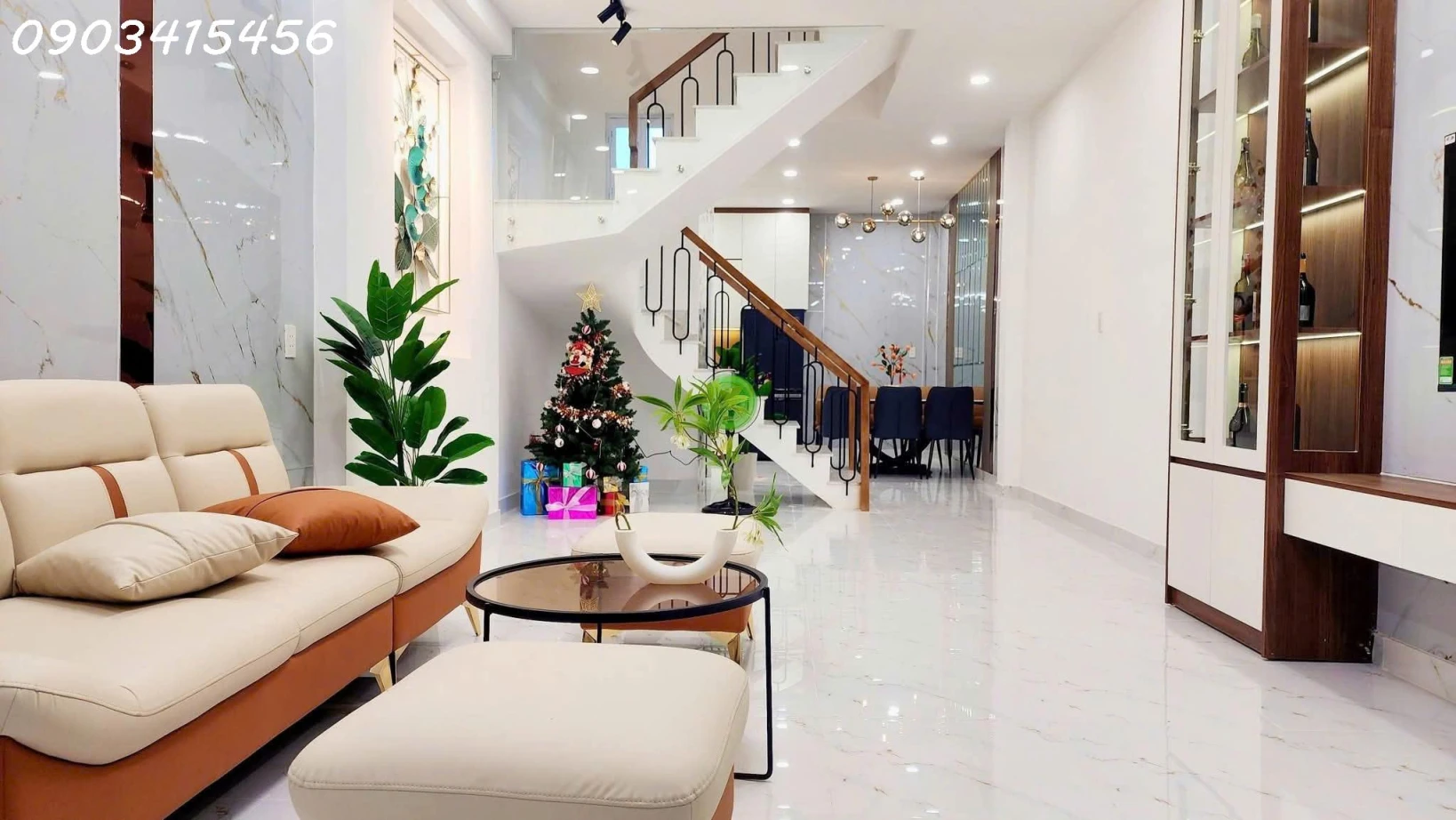 Vị trí vàng hẻm Hoà Bình Tân Phú! Nhà 3 lầu 4PN 53m2, sổ hồng, hướng Nam, 8 tỷxx