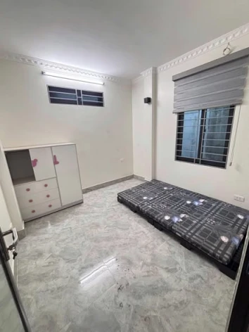 Cho thuê nhà nguyên căn ngõ Thịnh Hào 2, Tôn Đức Thắng, Đống Đa