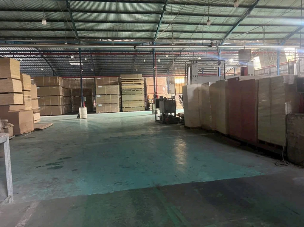 cho thuê nhà xưởng sản xuất ngoài KCN, có PC, thích hợp nhiều ngành nghề, giao liền