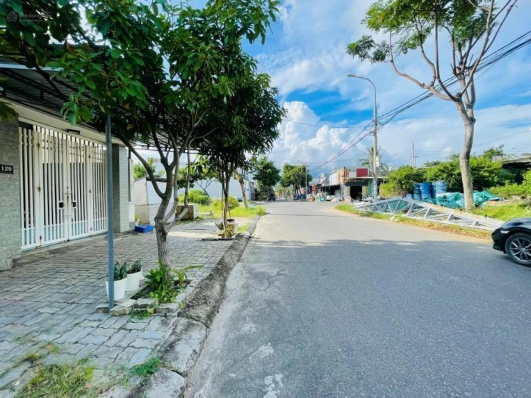 Bán đất thổ cư 105m2 đường Mai Văn Ngọc, Hòa Hiệp Nam, Liên Chiểu, Đà Nẵng. Giá 4.2 tỷ, sổ đỏ, hướng Đông Nam. LH: 0877661879