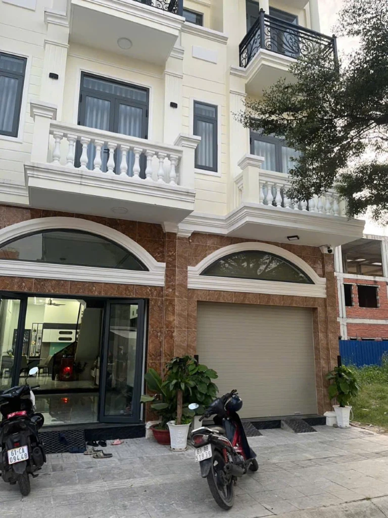 Sổ sẵn, Nhà Phố Icon Central Phường Dĩ An – Khu Đông TP.HCM