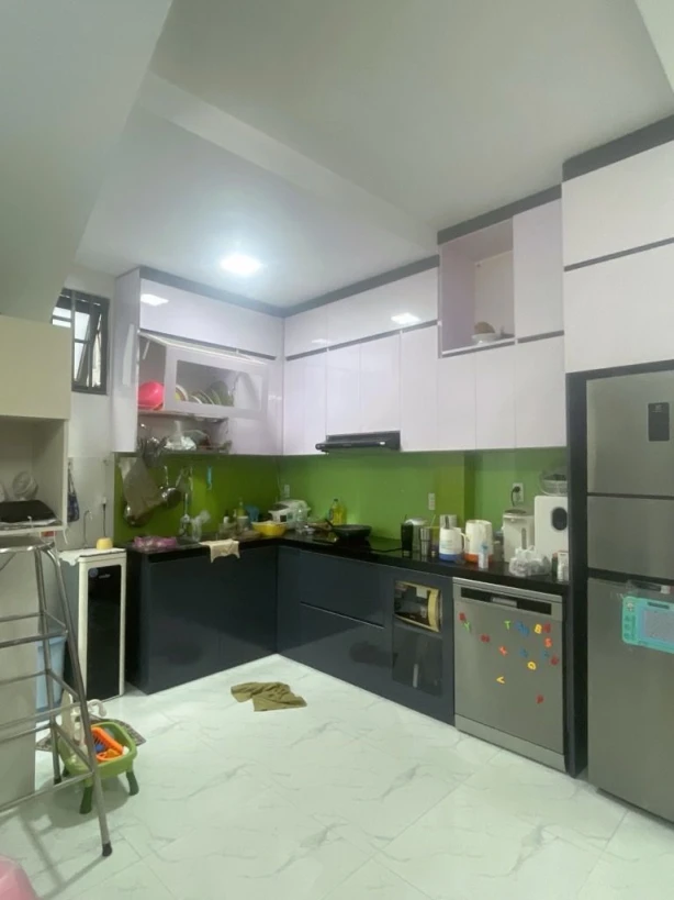 NHÀ 1 LẦU ĐƯỜNG LẠC LONG QUÂN - GẦN CHỢ TÂN BÌNH - NGANG 4.5X8.5 - 2 PHÒNG NGỦ - GIÁ 4.5 TỶ TL.