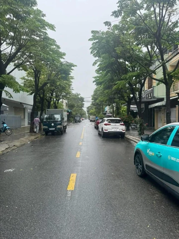 Cho thuê nhà gác đúc mặt tiền VĂN CẬN gần đại học Ngoại Ngữ và Phan Đăng Lưu