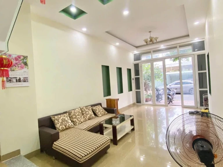 Cho Thuê Nhà 3 Tầng KDT Lê Hồng Phong 2 ( Hà Quang 2), P. Nam Nha Trang