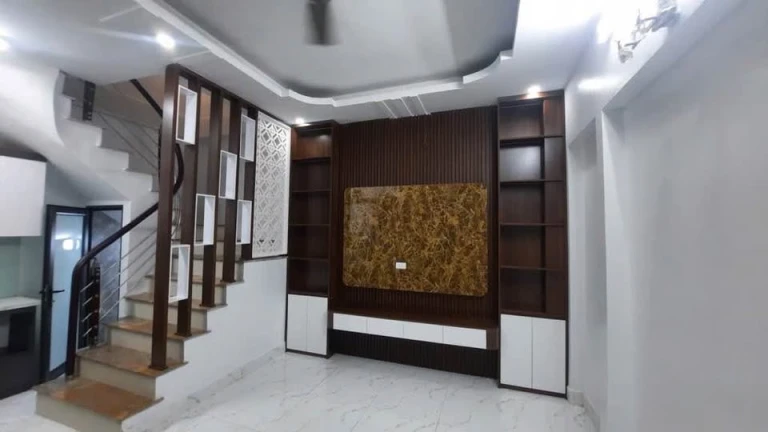 S.IÊ.U H.IẾ.M - BÁN NHÀ GIÁ TỐT NHẤT HOÀNG MAI