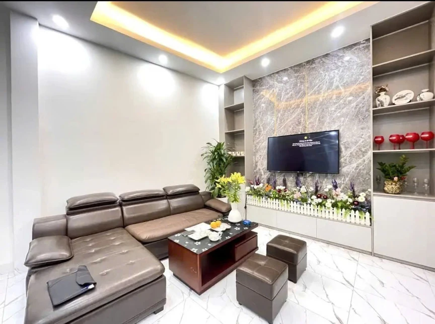 BÁN NHÀ MẶT TIỀN TỰU LIỆT - THANH TRÌ 9 TỶ