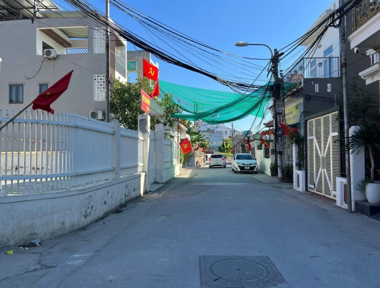 BÁN ĐẤT MẶT NGÕ 473 ĐÔNG HẢI – NGÕ THÔNG Ô TÔ CHẠY VÒNG QUANH
VỊ TRÍ ĐẸP – GẦN KHU CÔNG NGHIỆP – TIỆN ĐẦU TƯ