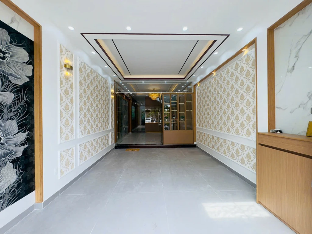 🔥 BÁN NHÀ 4 TẦNG CAO CẤP CÓ THANG MÁY - VỊ TRÍ ĐẮC ĐỊA HẢI PHÒNG 🔥