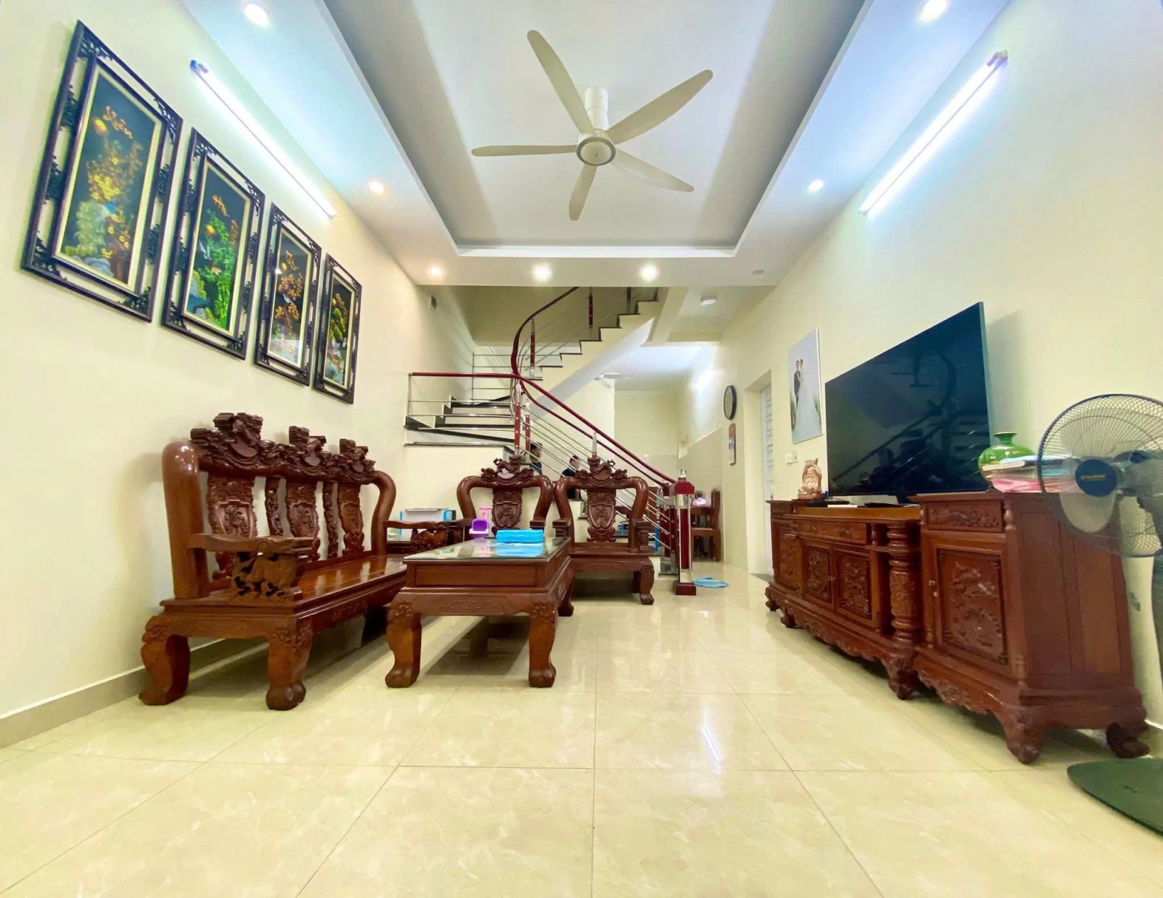 BÁN GẤP NHÀ 3 TẦNG ĐỘC LẬP - LÔ GÓC 2 MẶT NGÕ THOÁNG MÁT - ĐẰNG HẢI, HẢI AN, HẢI PHÒNG 🌟 Vị trí VÀNG, Khu vực AN NINH, Dân trí cao!