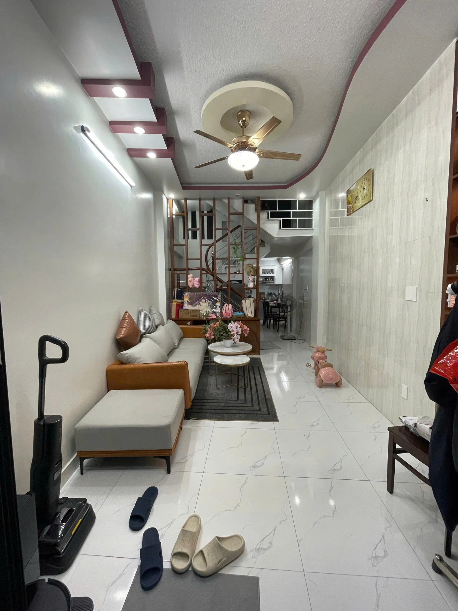 BÁN NHÀ 3 TẦNG PHƯƠNG LƯU – SÂN CỔNG ĐỘC LẬP – LÔ GÓC – GIÁ 2,59 TỶ