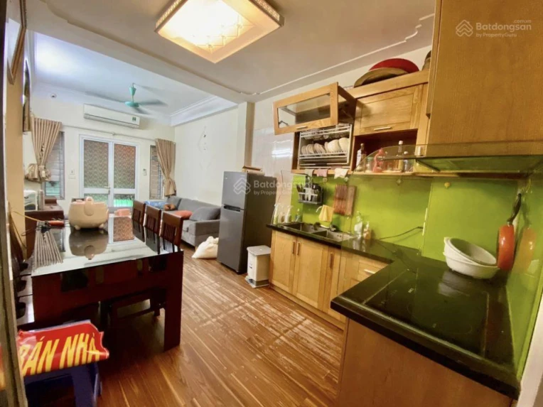 Bán nhà Bạch Mai, 37m2, 4 ngủ, sổ đỏ, giá 3.5 tỷ. LH: 0847677770