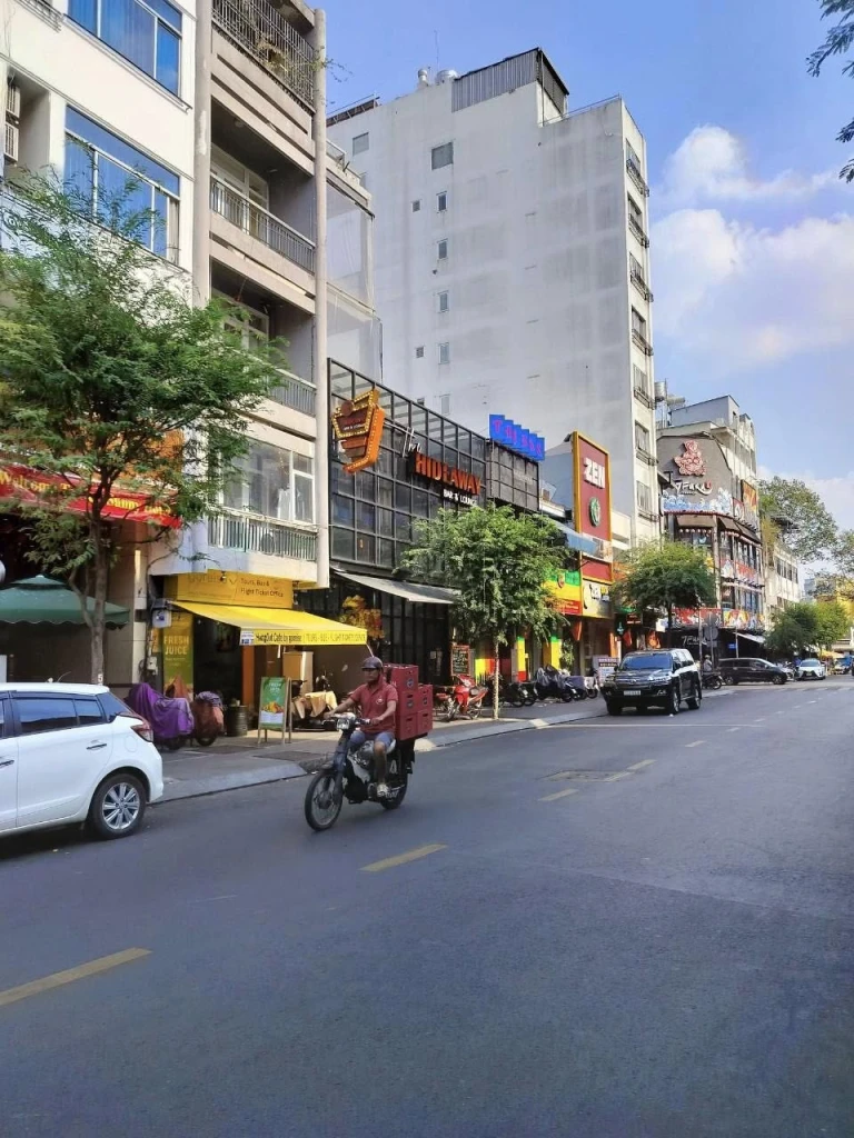 NHÀ MẶT TIỀN KINH DOANH – VIEW CÔNG VIÊN – NHỈNH 6 TỶ-Phường Tân Kiểng – Quận 7