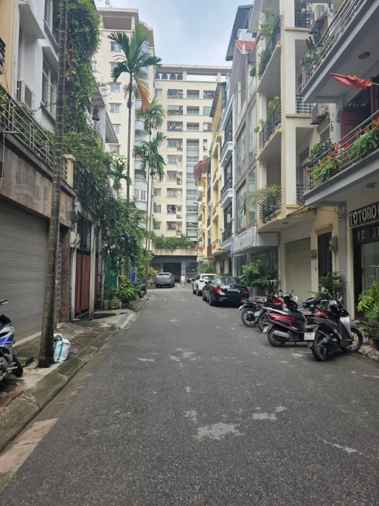 BÁN NHÀ KĐT YÊN HÒA – TRUNG KÍNH, CẦU GIẤY | 75M² | 5 TẦNG | MT 6M | 43 TỶ