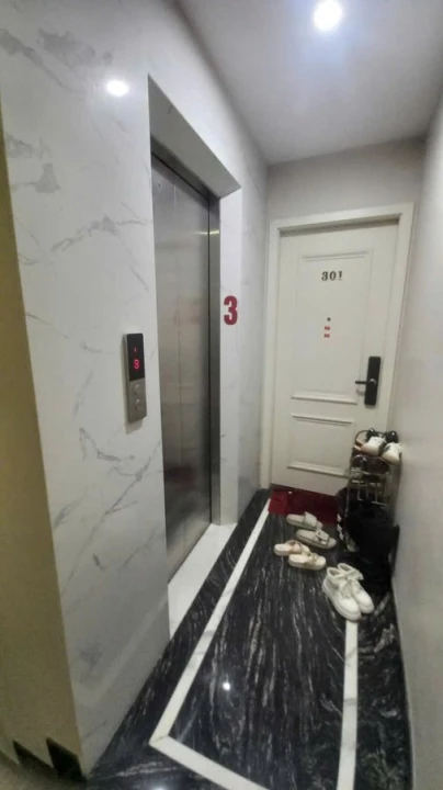 BÁN NHÀ MẶT PHỐ CỰ LỘC – LÔ GÓC – 7 TẦNG – THANG MÁY – DÒNG TIỀN 100TR/THÁNG – 25.8 TỶ