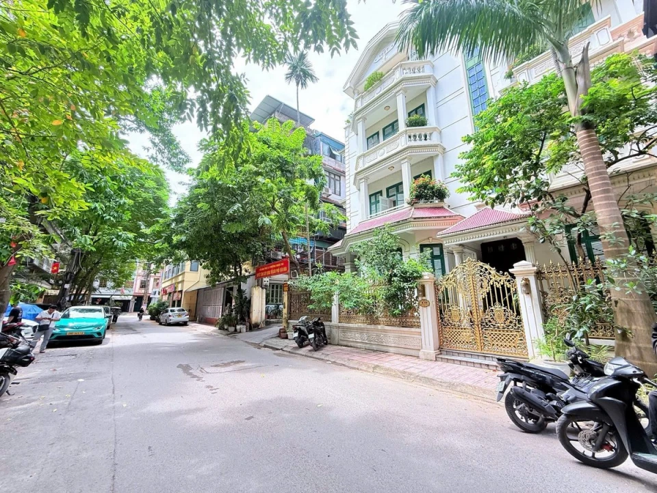 🏡 BÁN BIỆT THỰ LÔ GÓC VĨNH PHÚC – BA ĐÌNH | 128M² | MT 13M | 69,5 TỶ